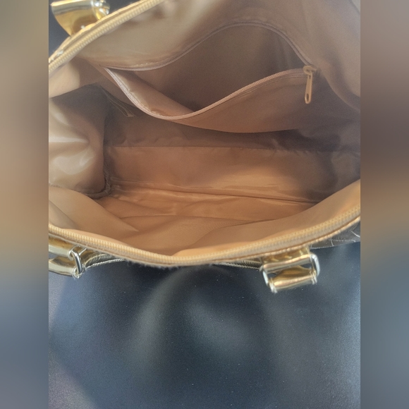 BCBG MAX AZRIA soft overnight tote - Picture 2 of 3